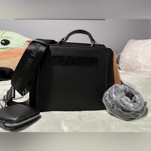 Steve Madden Black Bevelyn bag